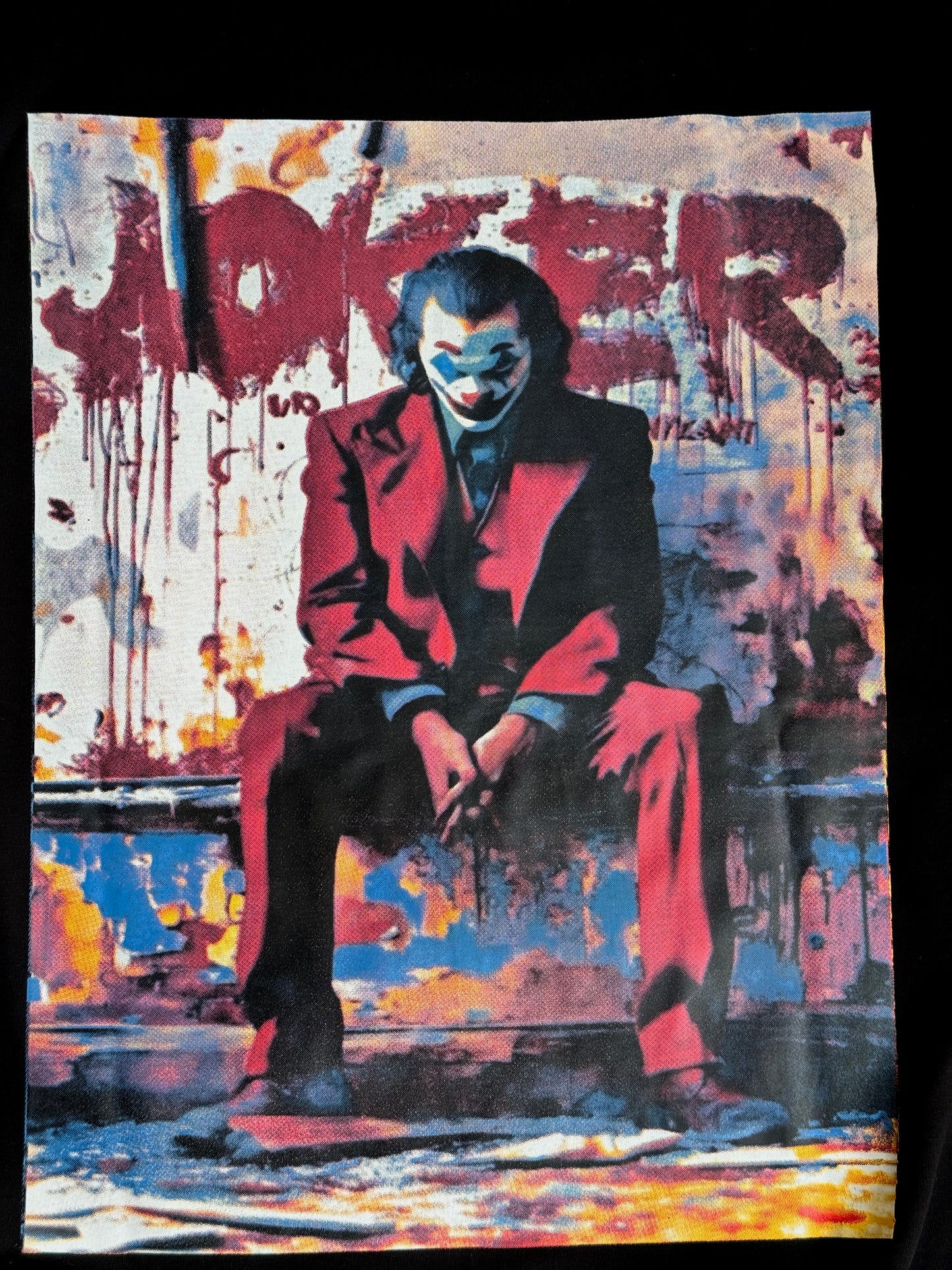 BLACK JOKER GRAPHIC TSHIRT