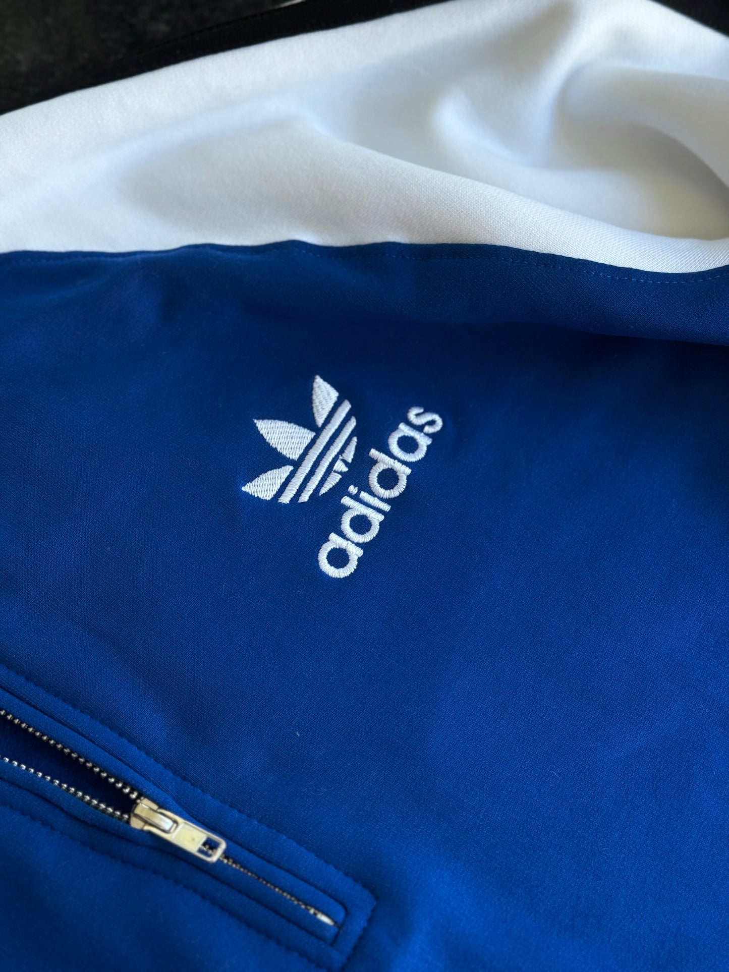 ADIDAS BLUE & WHITE SWEATSHIRT POLO