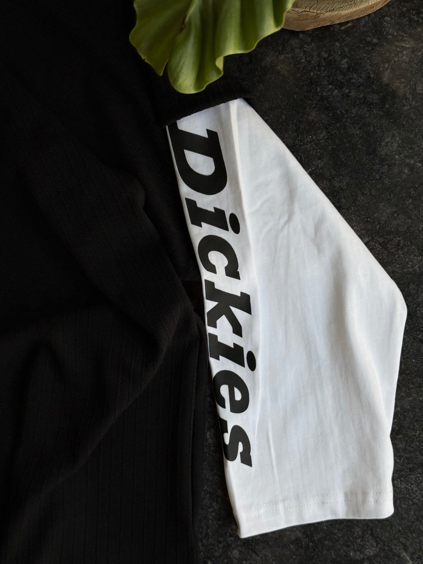 DICKIES BLACK RIBBED FULL DOCTOR SLEEVE POLO TSHIRT