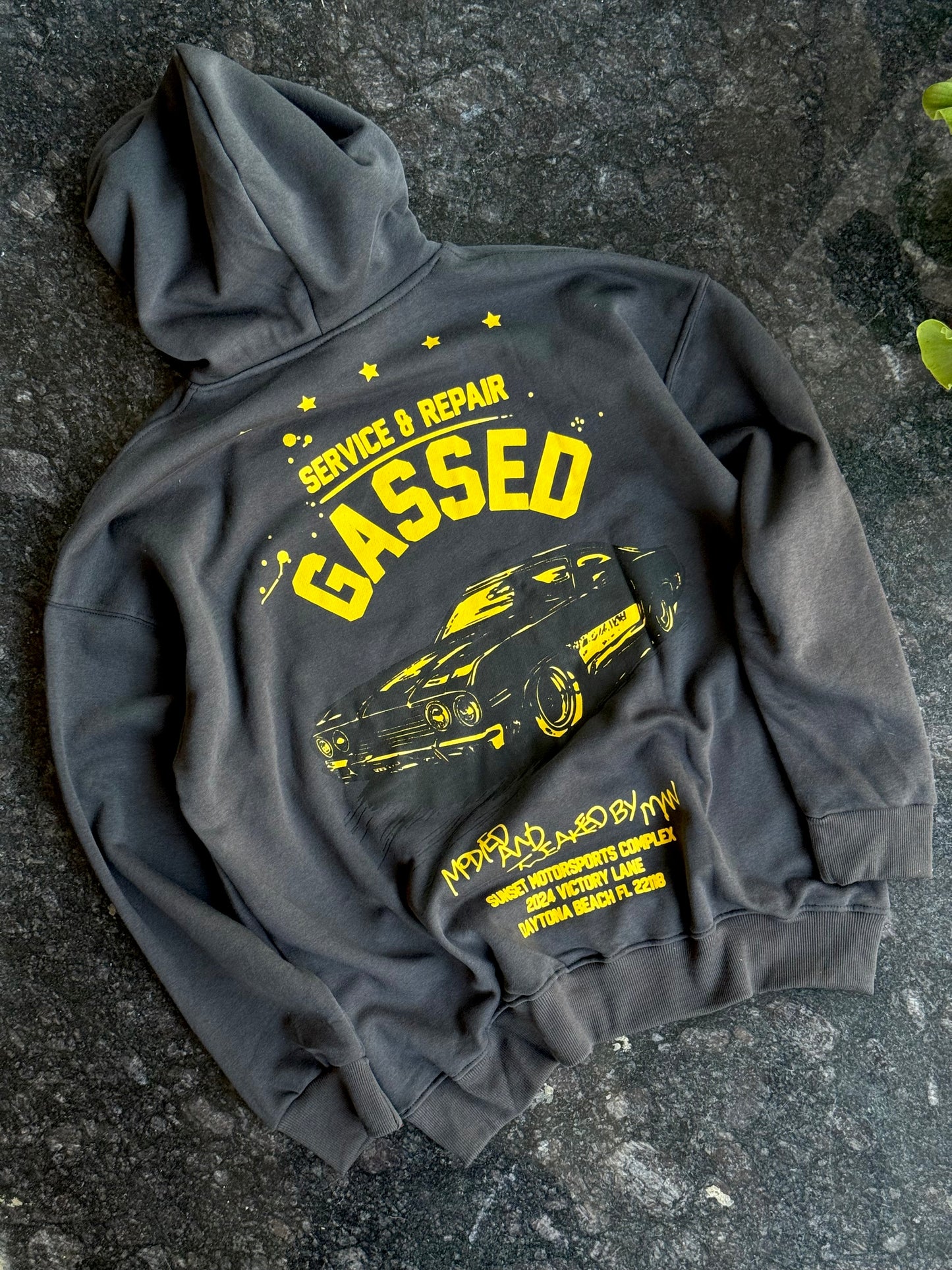 BLACK GASSED CAR PRINTED HOODIE