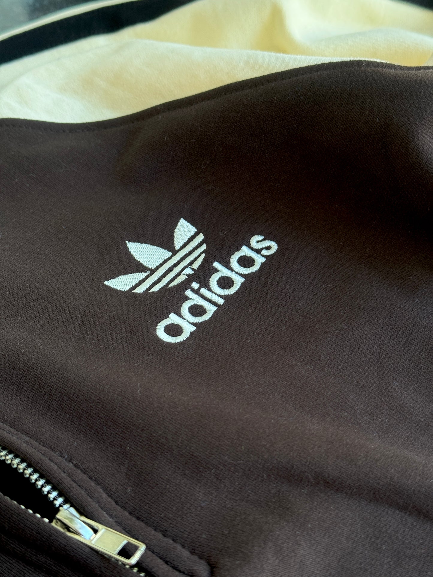 ADIDAS BROWN SWEATSHIRT POLO