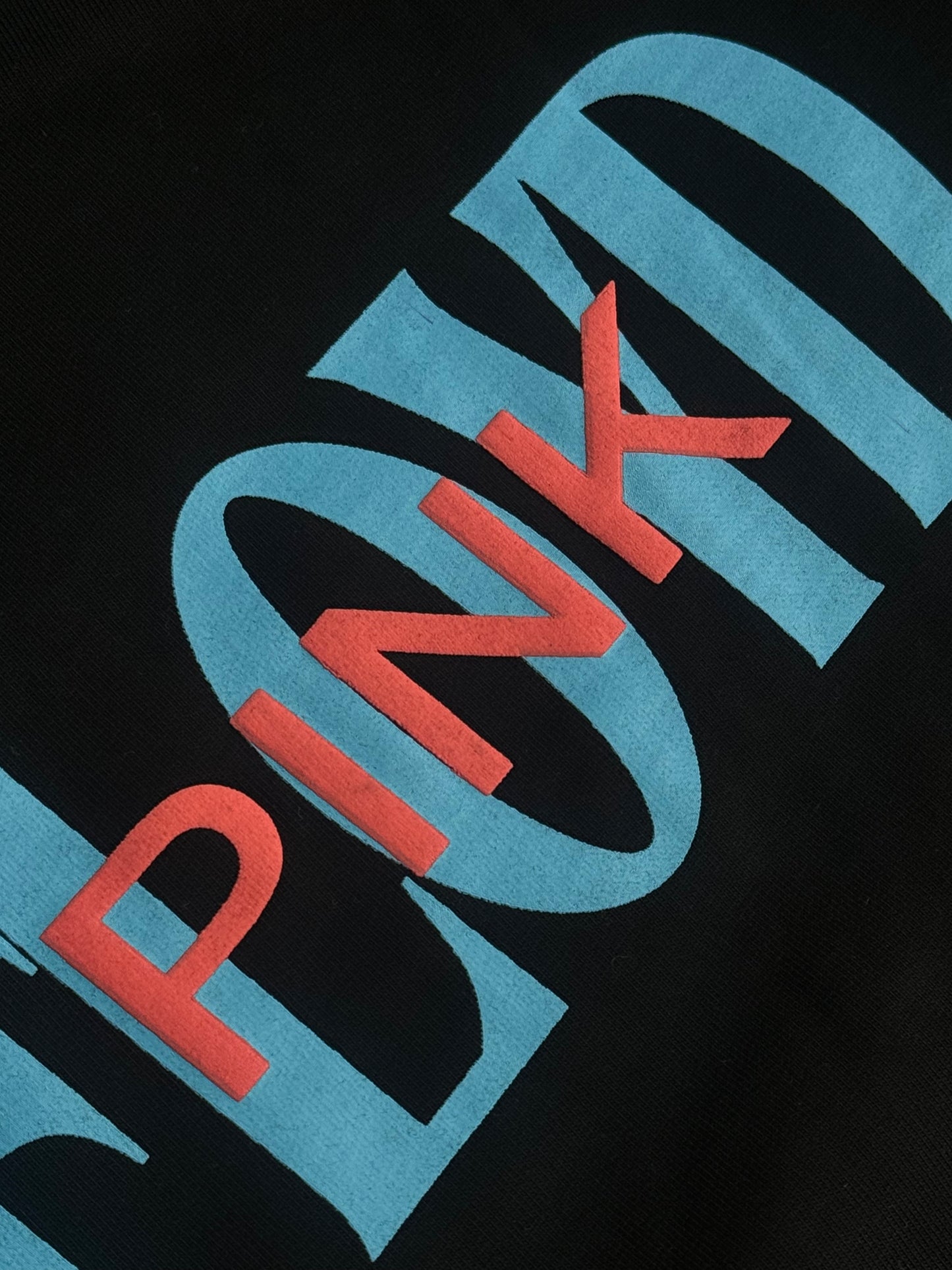 BLACK PINK FLOYD TSHIRT