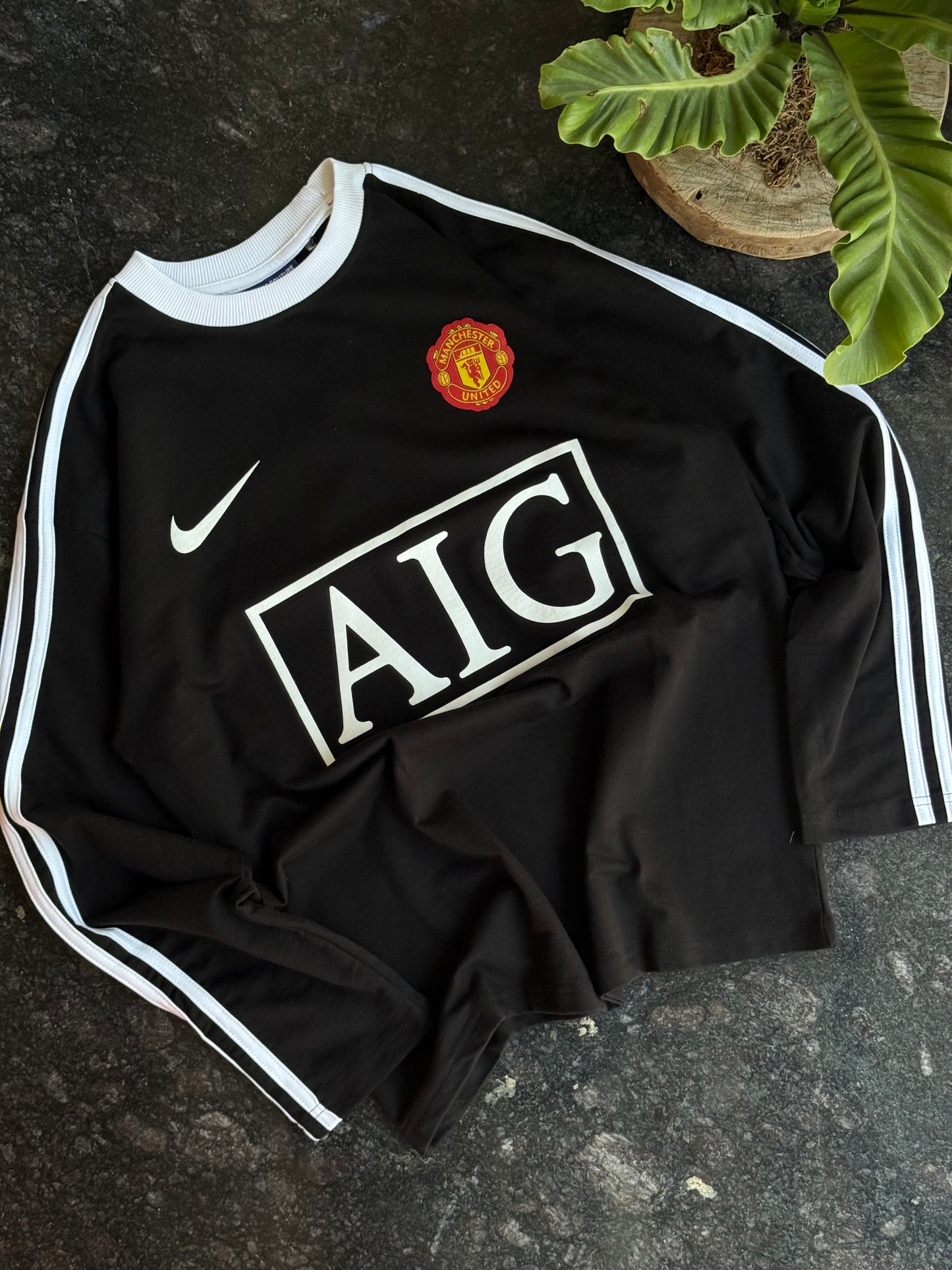 BLACK MANCHESTER UNITED JERSEY