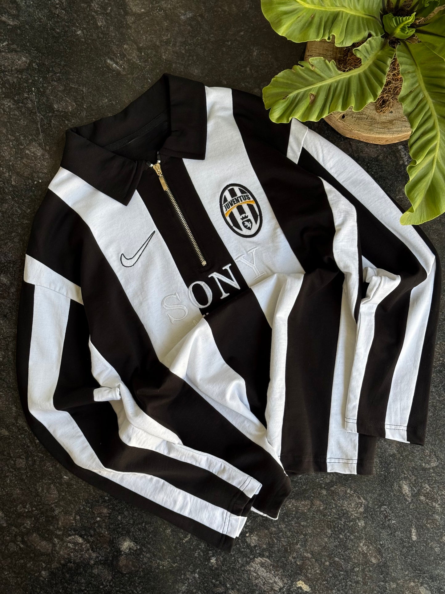 BLACK WHITE JUVENTUS JERSEY