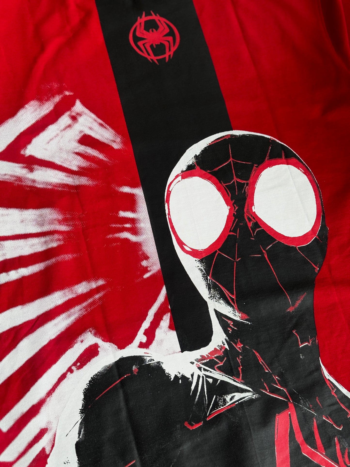 RED SPIDERMAN GRAPHIC TSHIRT